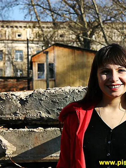 Outdoor ladder pissing girl