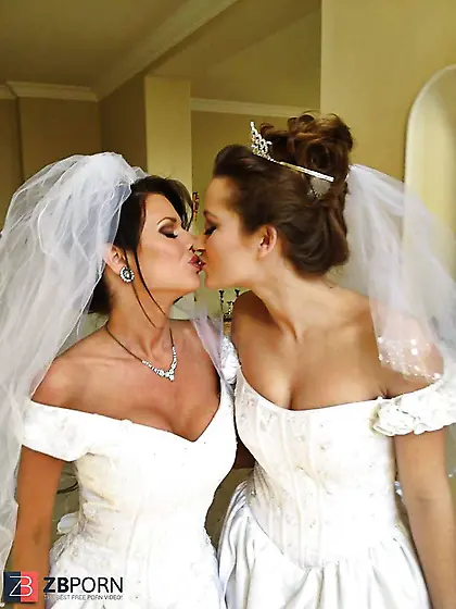 Veronica Avluv Twitter Picture