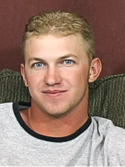 Bungholes get wider as more dicks bang in...