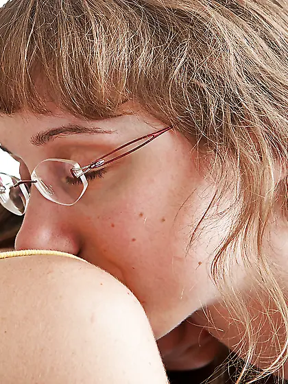 Wet big tits lesbians