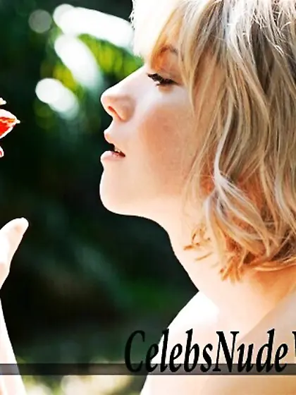 Laura Ramsey Outdoor Naked Photo Session