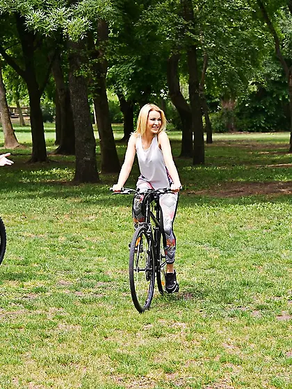 Small tits nympho blonde sucks dick