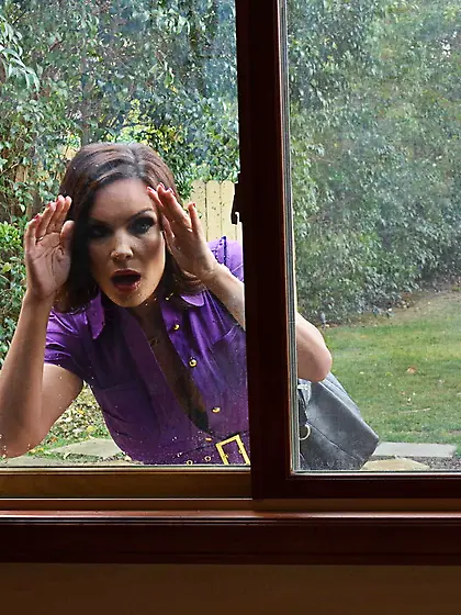 Her body is great and she is Diamond Foxxx so she figures it out