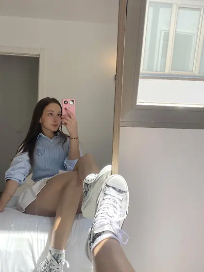 Come play with me! https://bentbox. co/sexyellie