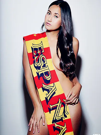 Beautiful dark haired beauty