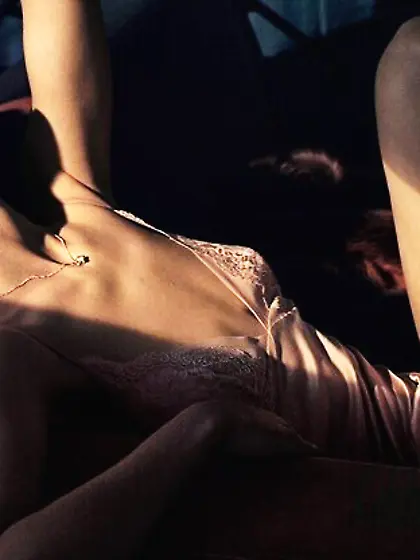 Topless Photos of Vanessa Axente