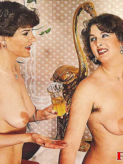 Busty seventies sluts toying