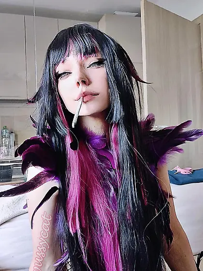 Succubus Smoking in fishnets