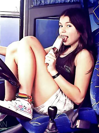 Novinha Vick Valim e Amigas