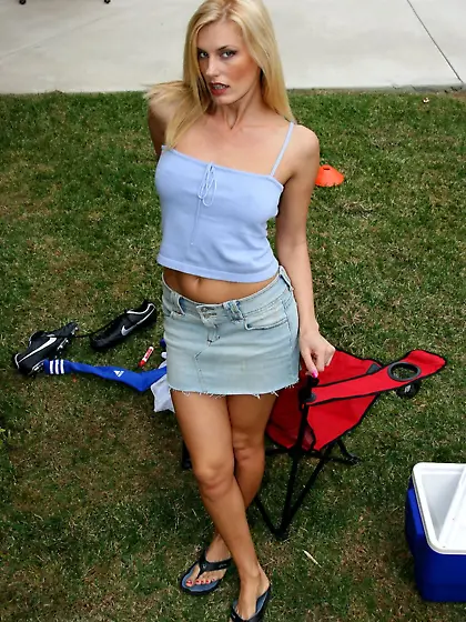 Soccer-loving MILF blonde gets face-fucked by a super hung dude