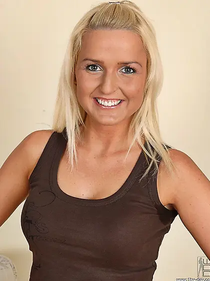 Bootylicious blonde Ellen Peterson wearing white underwear showi