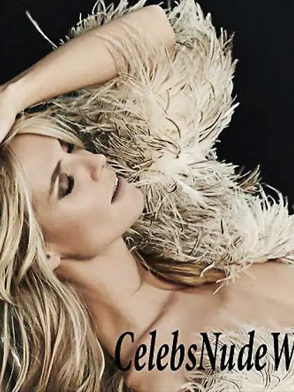 Heidi Klum Nipple Slip Behind the Scenes on a Photoshoot