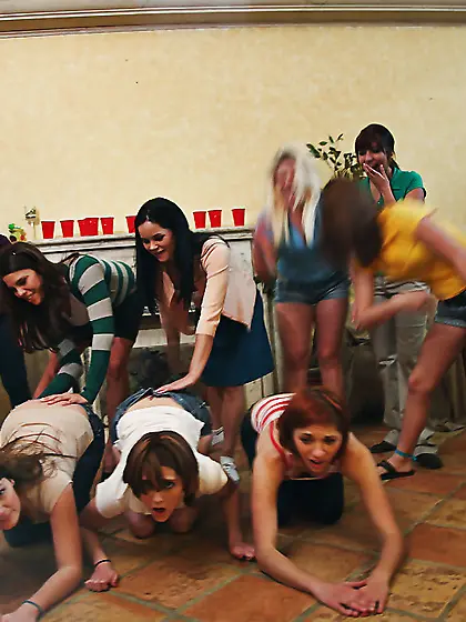 Attractive sorority pledges enjoy a sensual lesbian threesome in