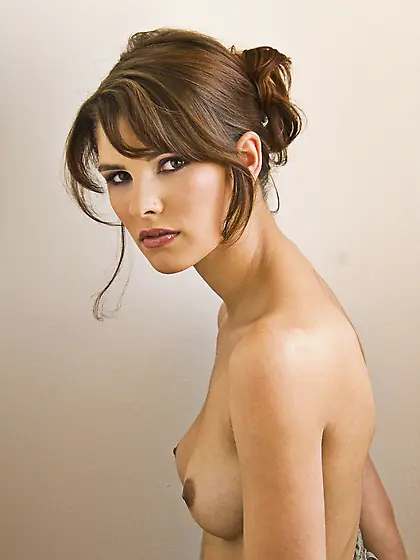 Burning hot kitty Demi Nubiles is pulling down her blouse and ge