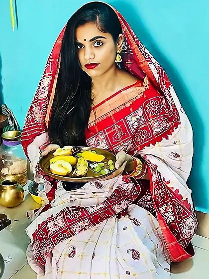 Hindu Housewife Photos