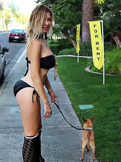 Nadeea Volianova Bikini Outfit Photos