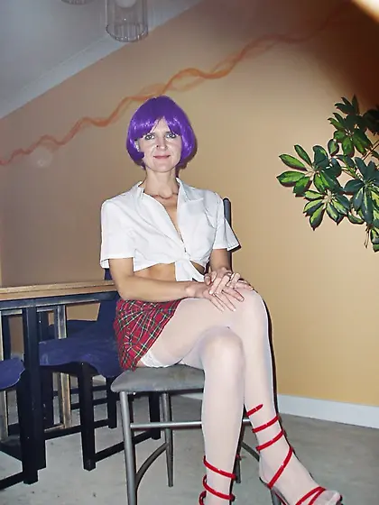 MILF Tiny Tits Fran 4 Fun from United Kingdom