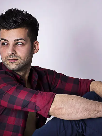 White gay aidencruise striptease