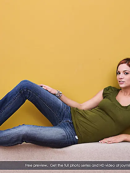 Luscious redhead pose banging