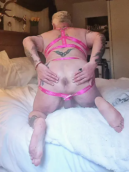 Saorsa Sissy Breeding