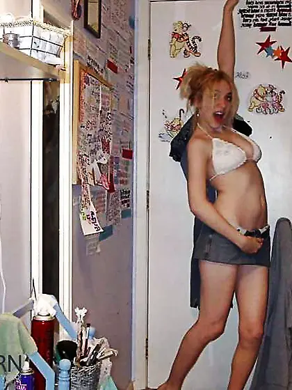 Platinum-Blonde Selfpics