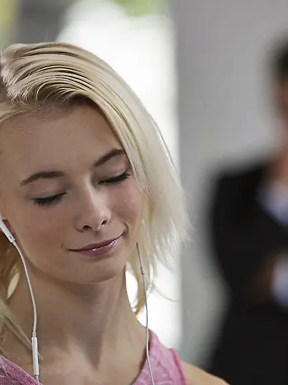 Wild teen blondie small