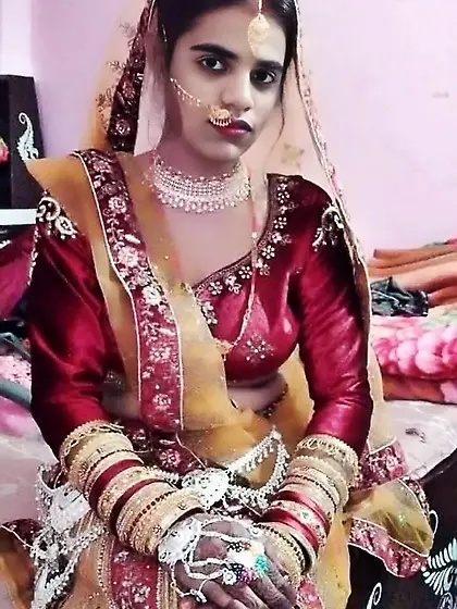 Hindu Housewife Photos