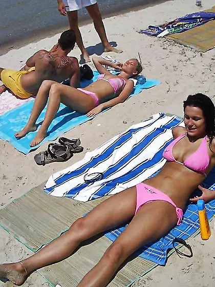 Italian duo on the beach