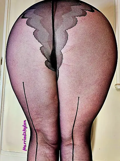 Jane showing off her new 15 denier Seamed pantyhose