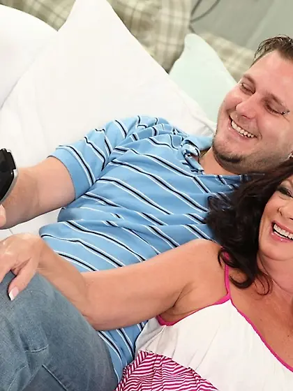 Mature beauty getting face-fucked by a big-dicked chubby chaser