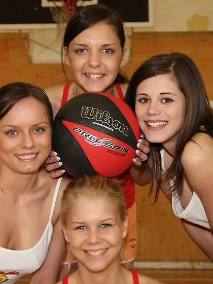 Cherry E, Kari, Lola D and Sophia pics