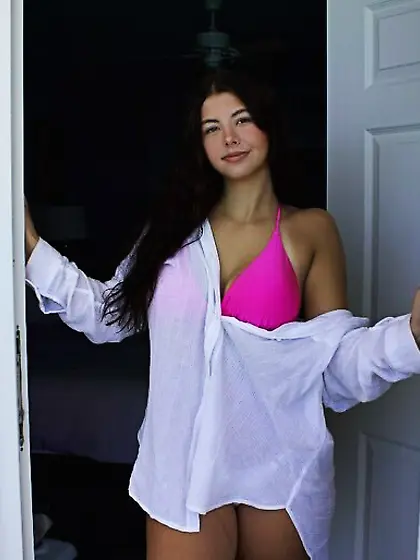 Gracie Busty Cute Nonnude NN