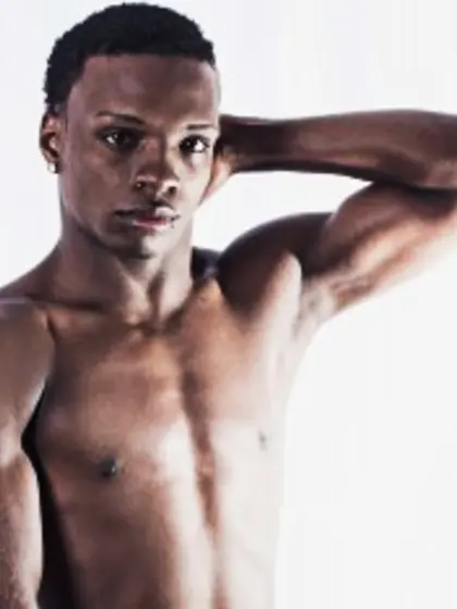 Brunette Beautyhardguy Zoom.