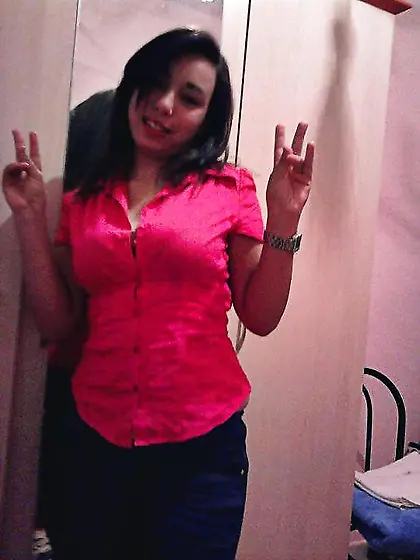 Look at this tunisian teen