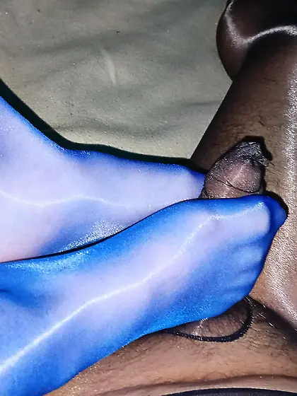 Pantyhose Footjob