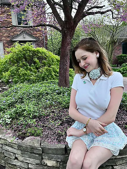 unoangryone white top