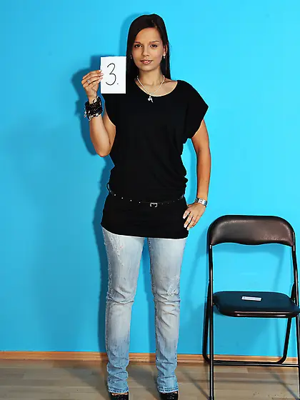 Eve Angel undresses and poses at a casting