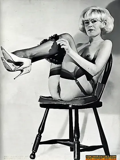 Sexy classic porn babes