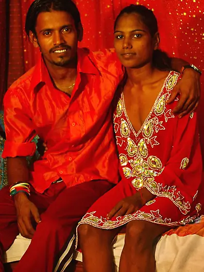 Indian babe sucking cock