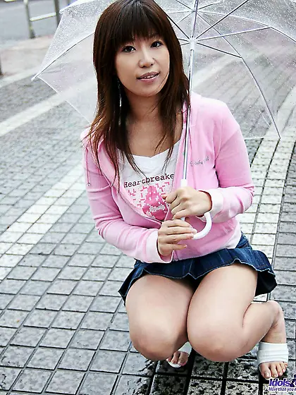 Pretty Hirono Idols proves that Asian girls sometime have rather