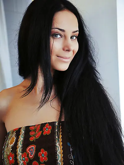 Alluring dame floral tube