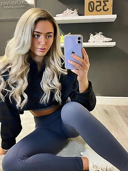 Daddy likes his bimbo daughter a bit too much