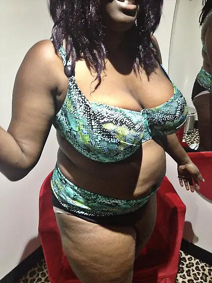 Black Girl Changing Room