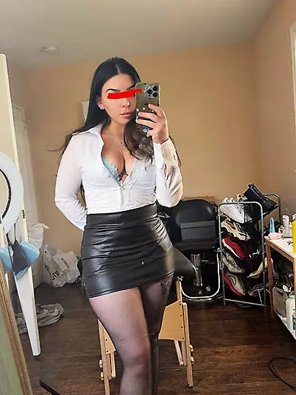 Karina Aubrey Feuti | Random Dumb Cunt from Reddit