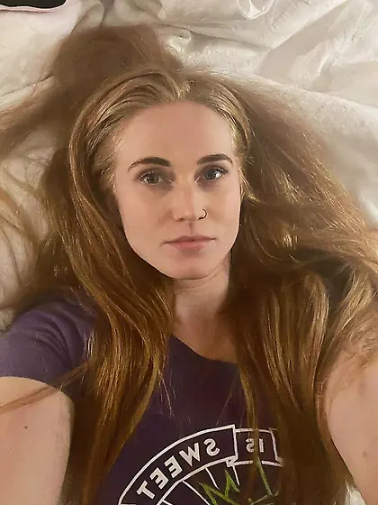 Shesha hot and fit redhead milf