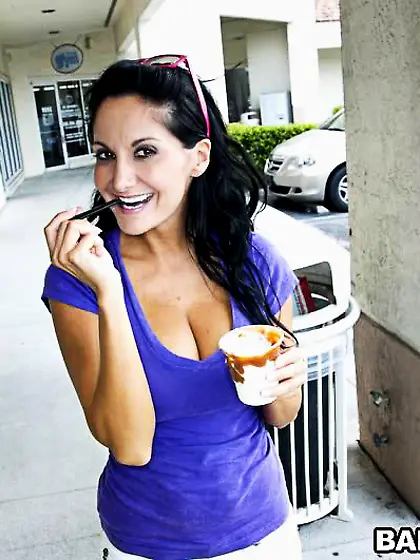 The bosomy milf Ava Addams riding hard pecker and taking it deep