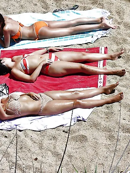 Petites putes a la plage - beach whores