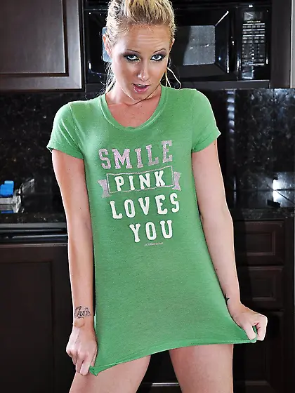 There is nothing horny darling Alexia Sky needs more than to hav