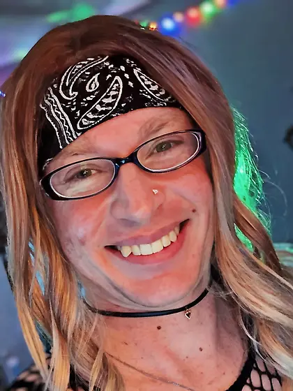 Happy party slut Toni