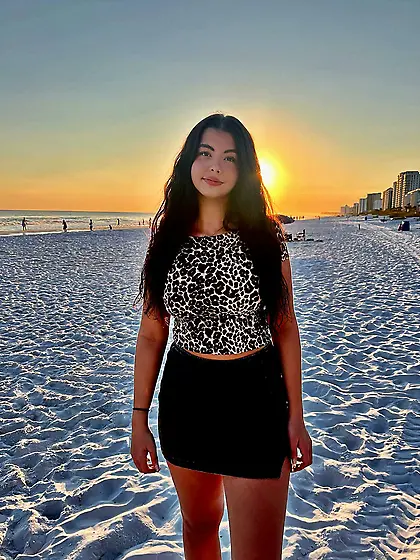 Gracie Busty Cute Nonnude NN